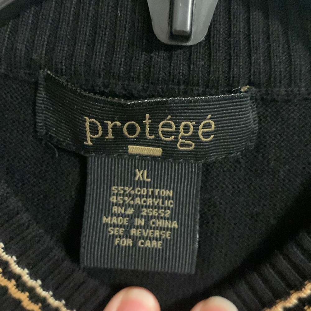 Protege Sweater - Picture 2 of 2